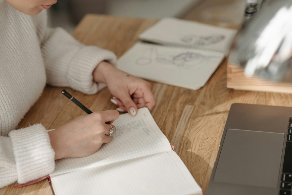 Logo Sketching for Copylove